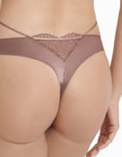 Stringi Isley - 3