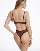Stringi Lynn - 1