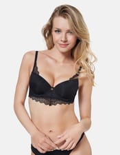 BH push-up Delicia Schwarz