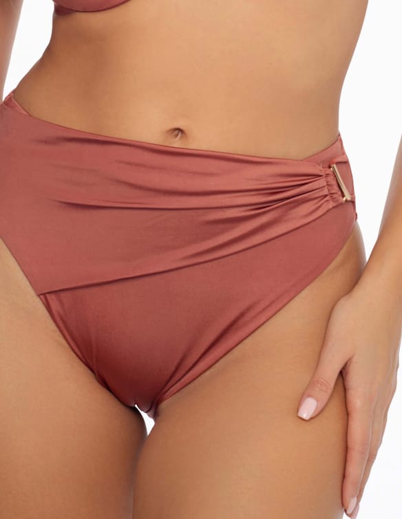 High-waisted bikini bottoms  Thea brown