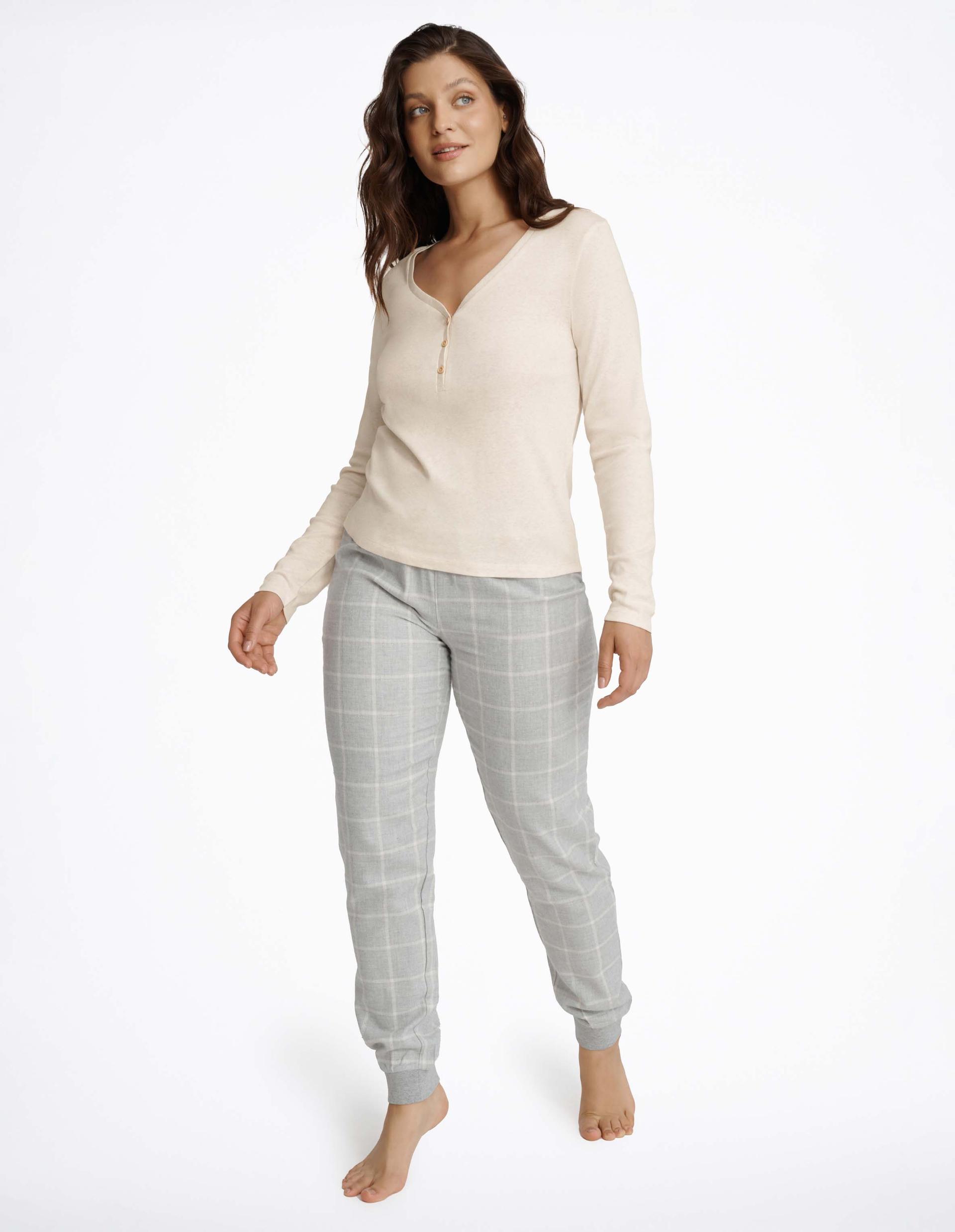 Pyjamas Magically cream 6