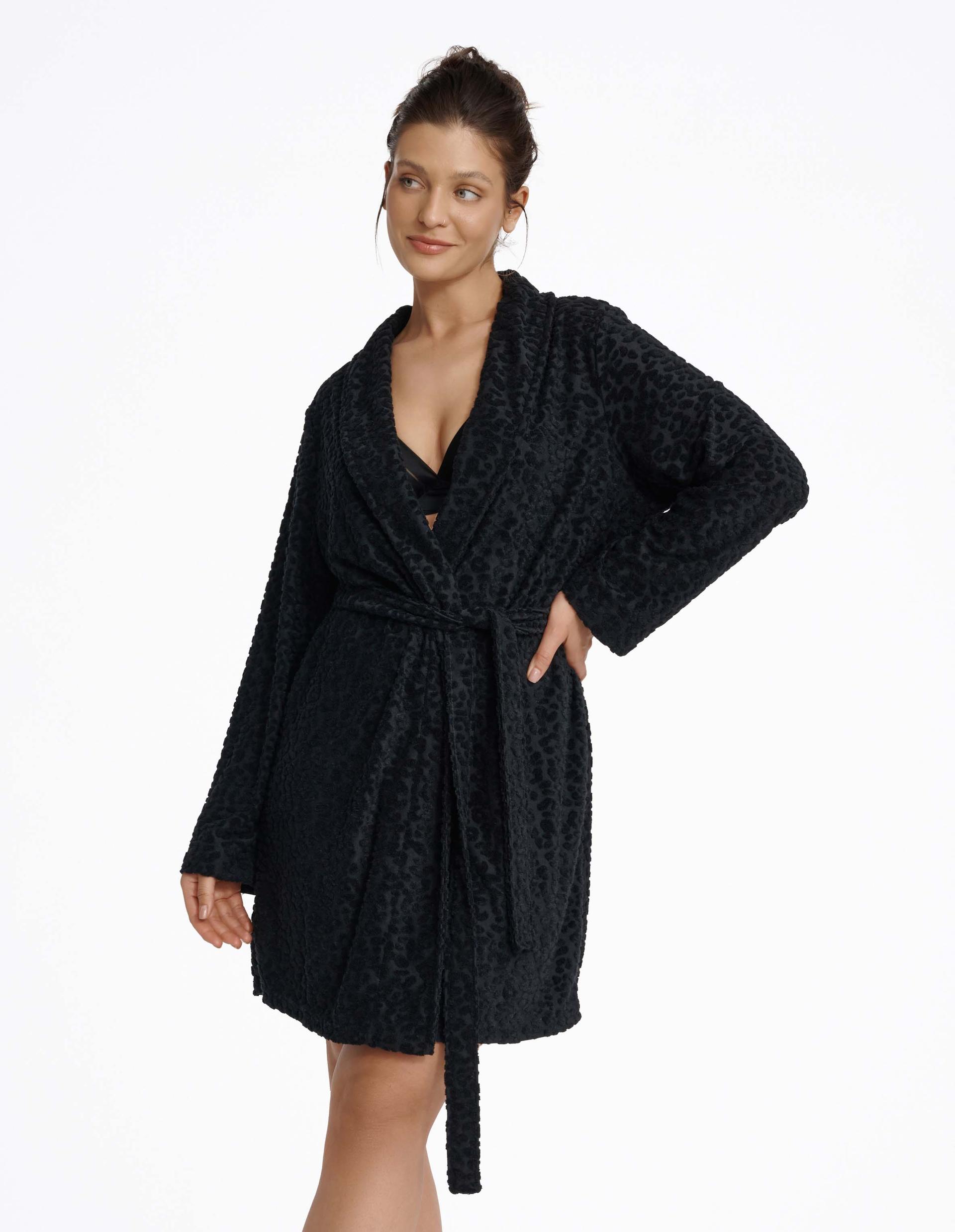 Robe Maren Black 5