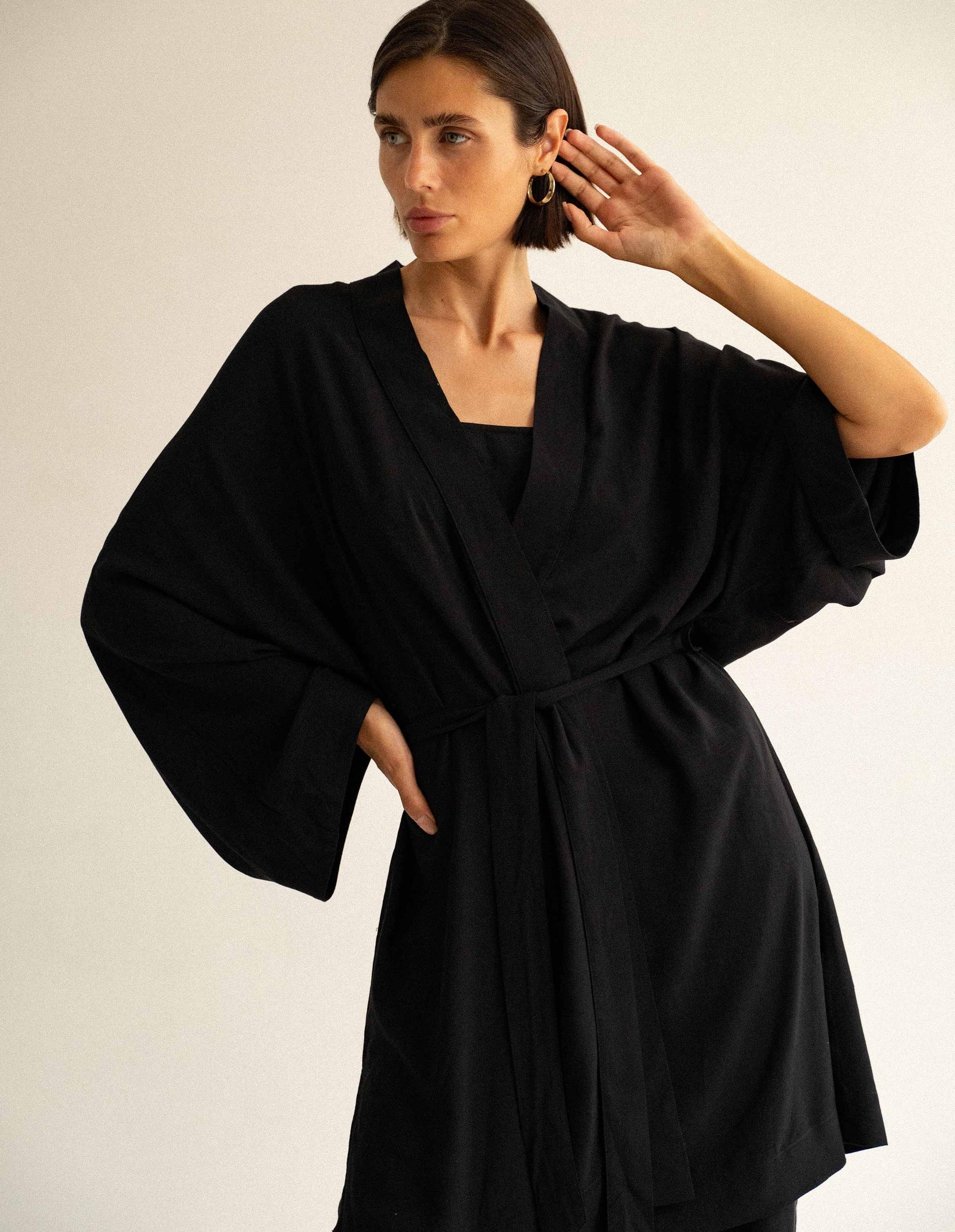 Robe Joya Black 1
