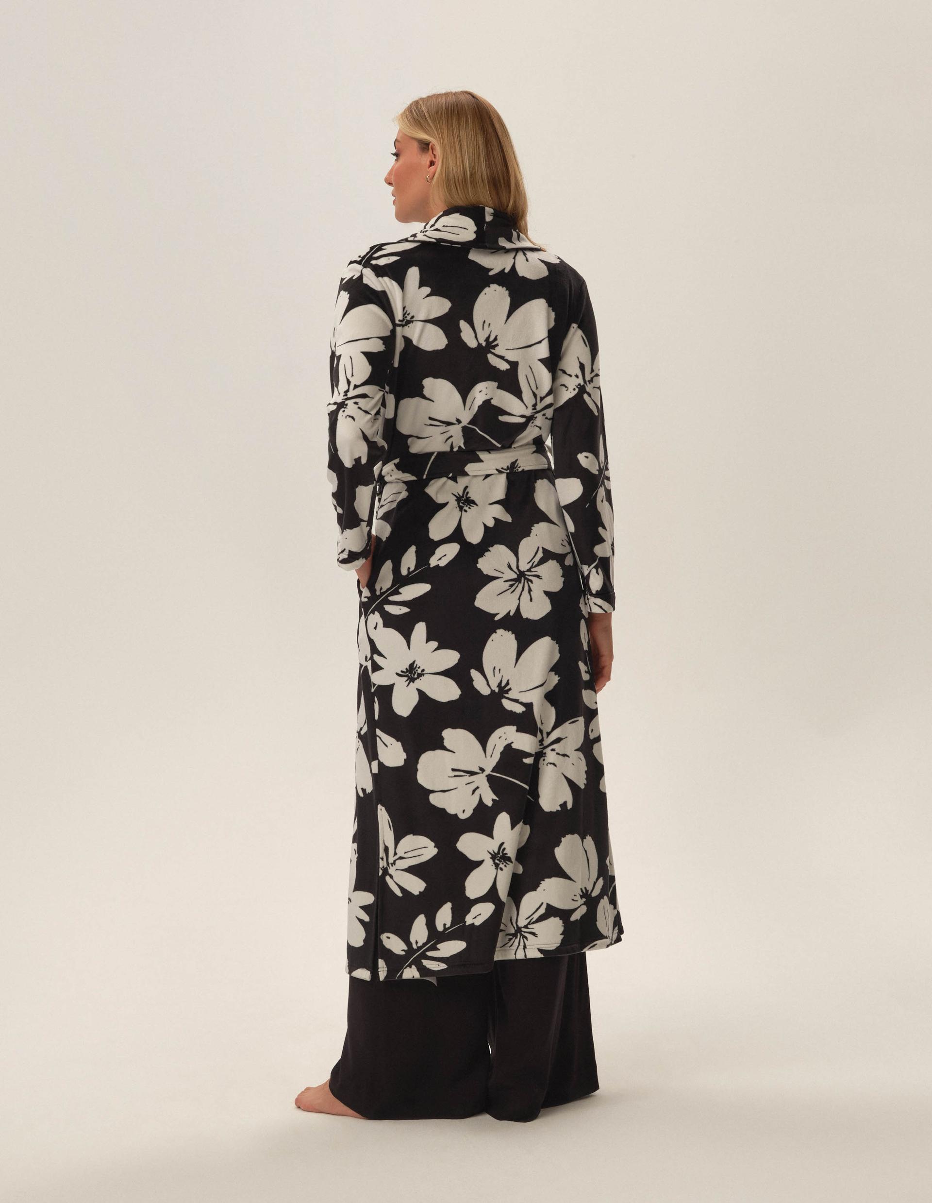 Robe Jua Black 5