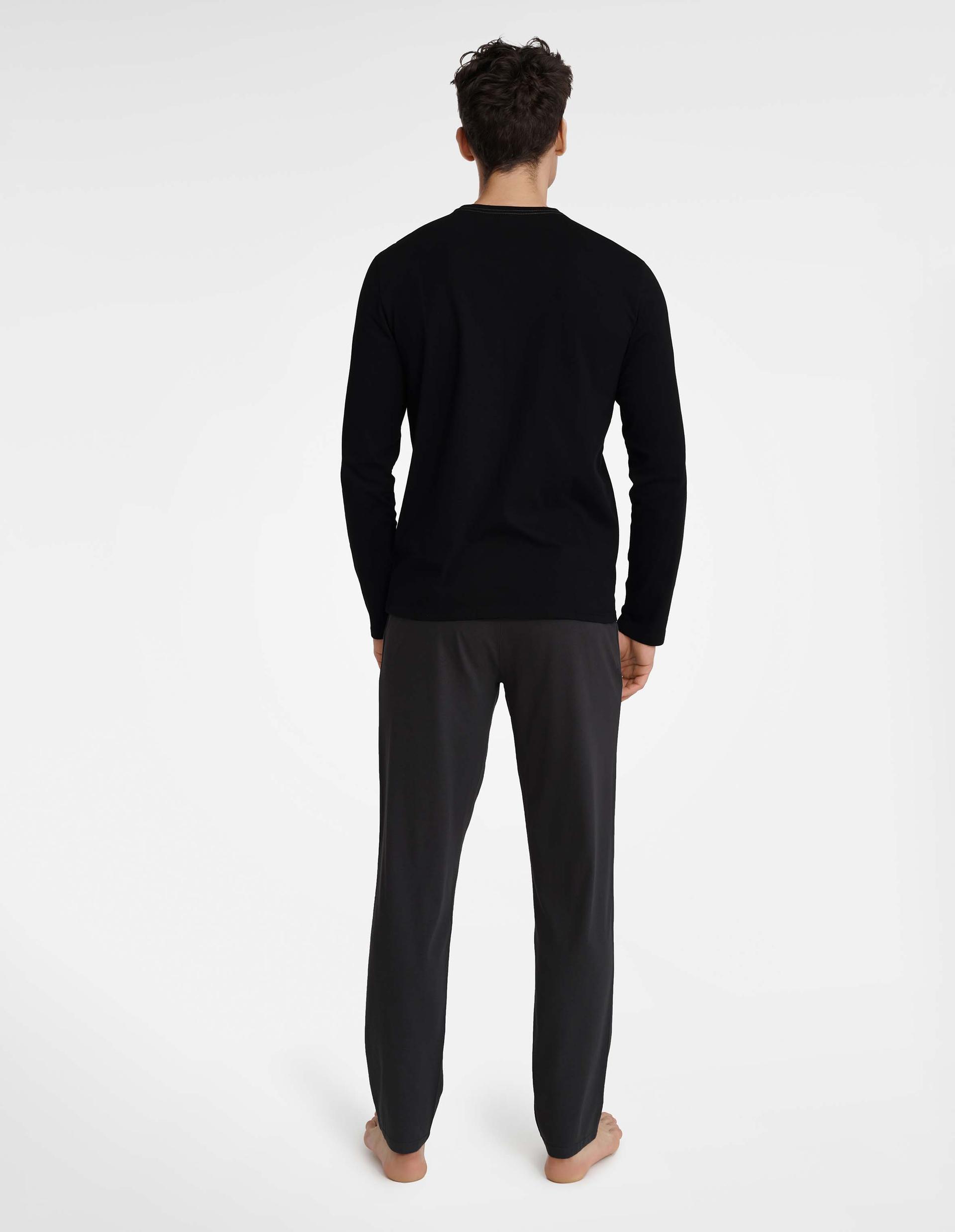Pyjamas Insure Black 4