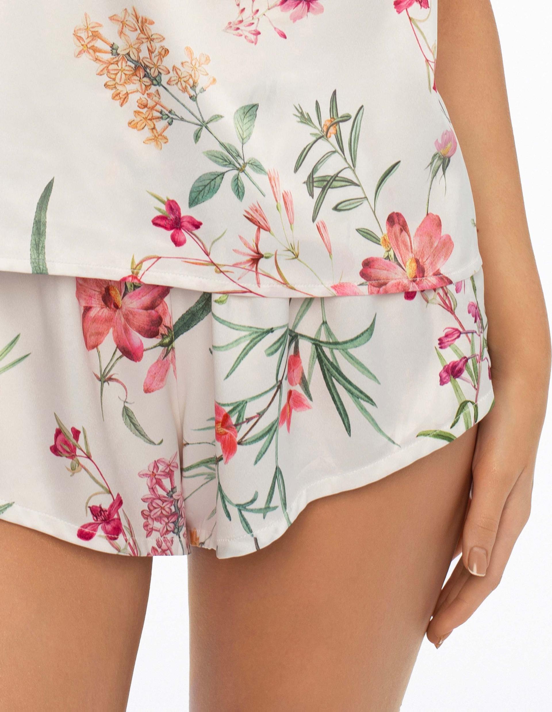 Pyjamas Dare cream 5