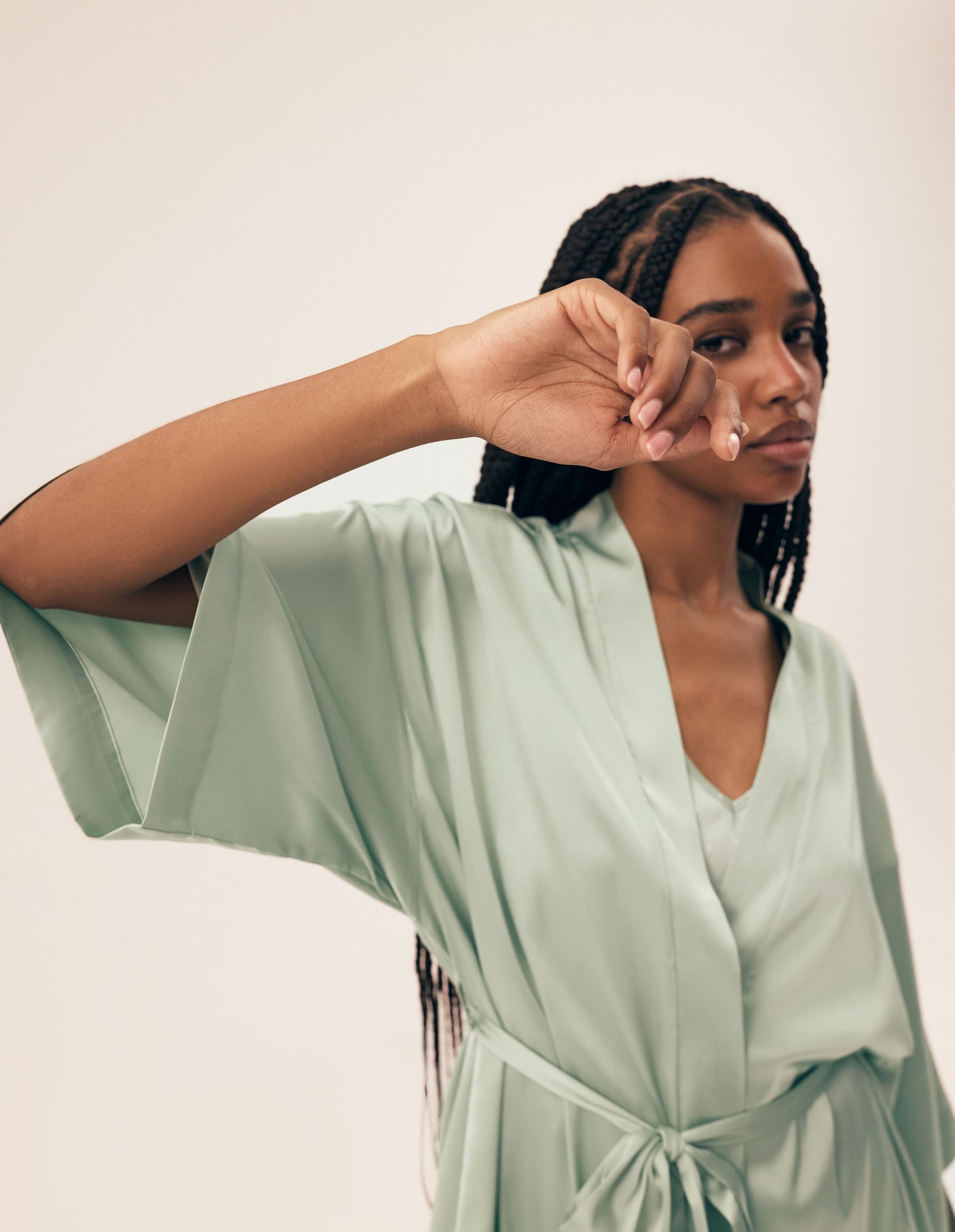 Robe Renne Green 2
