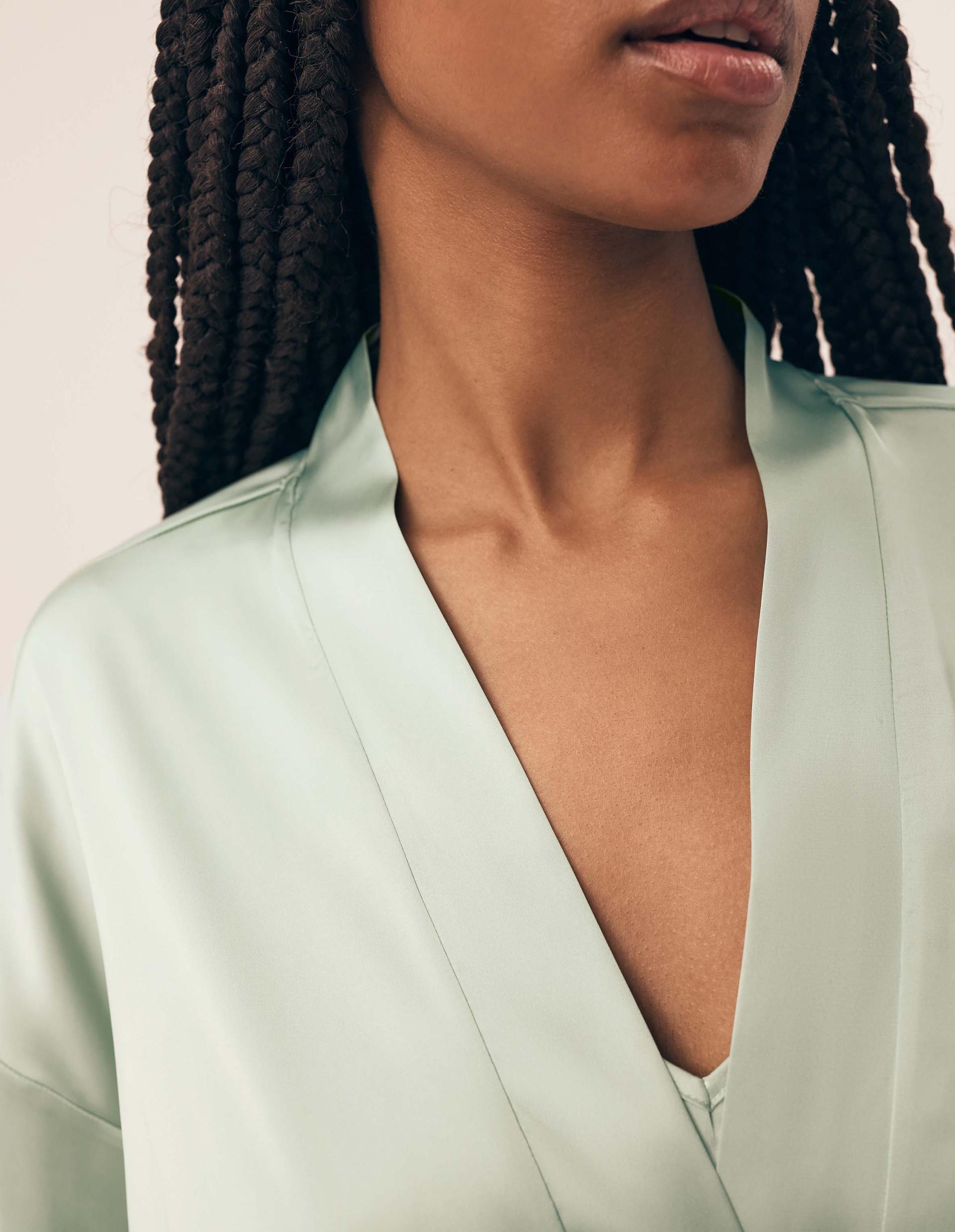 Robe Renne Green 3