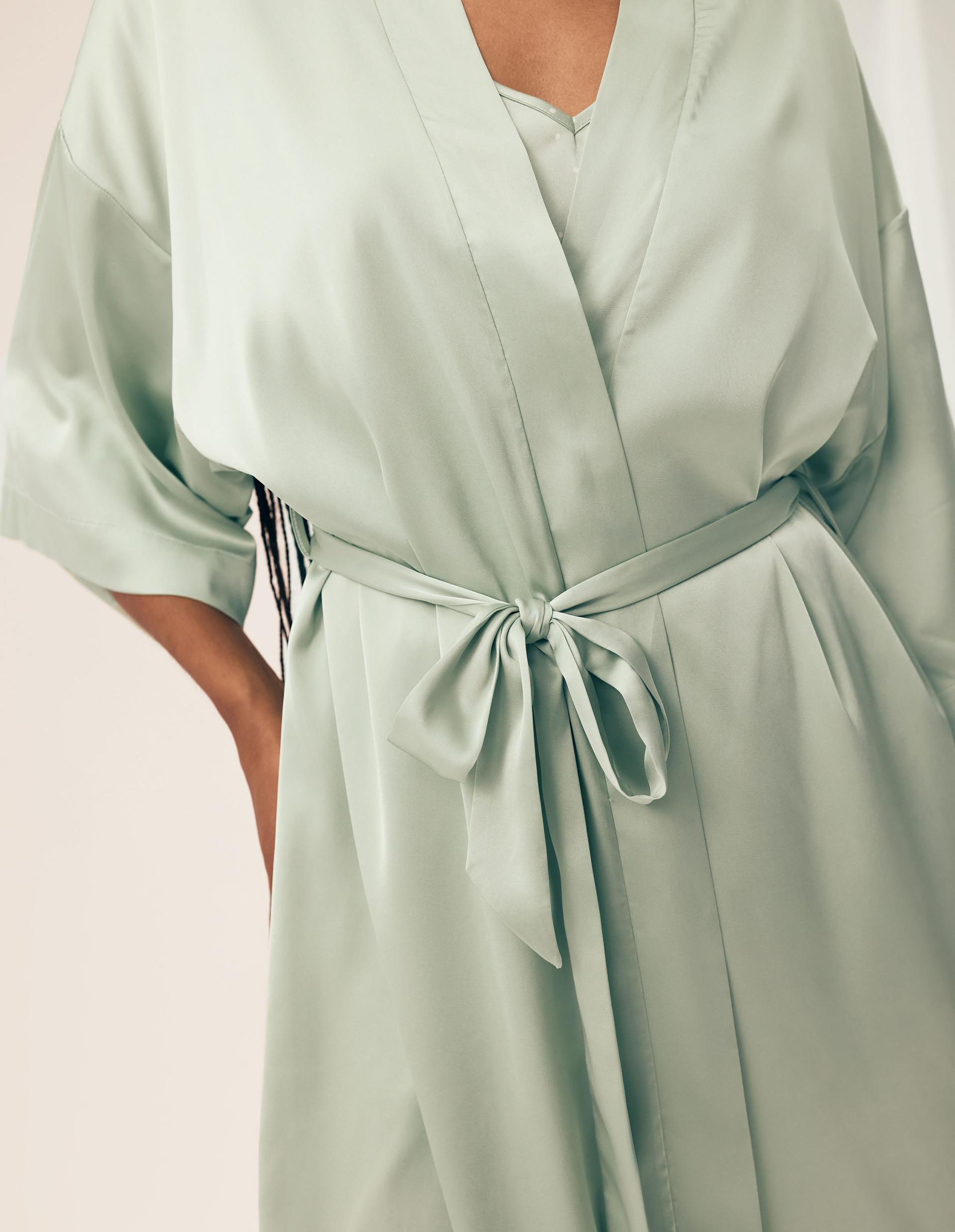 Robe Renne Green 4