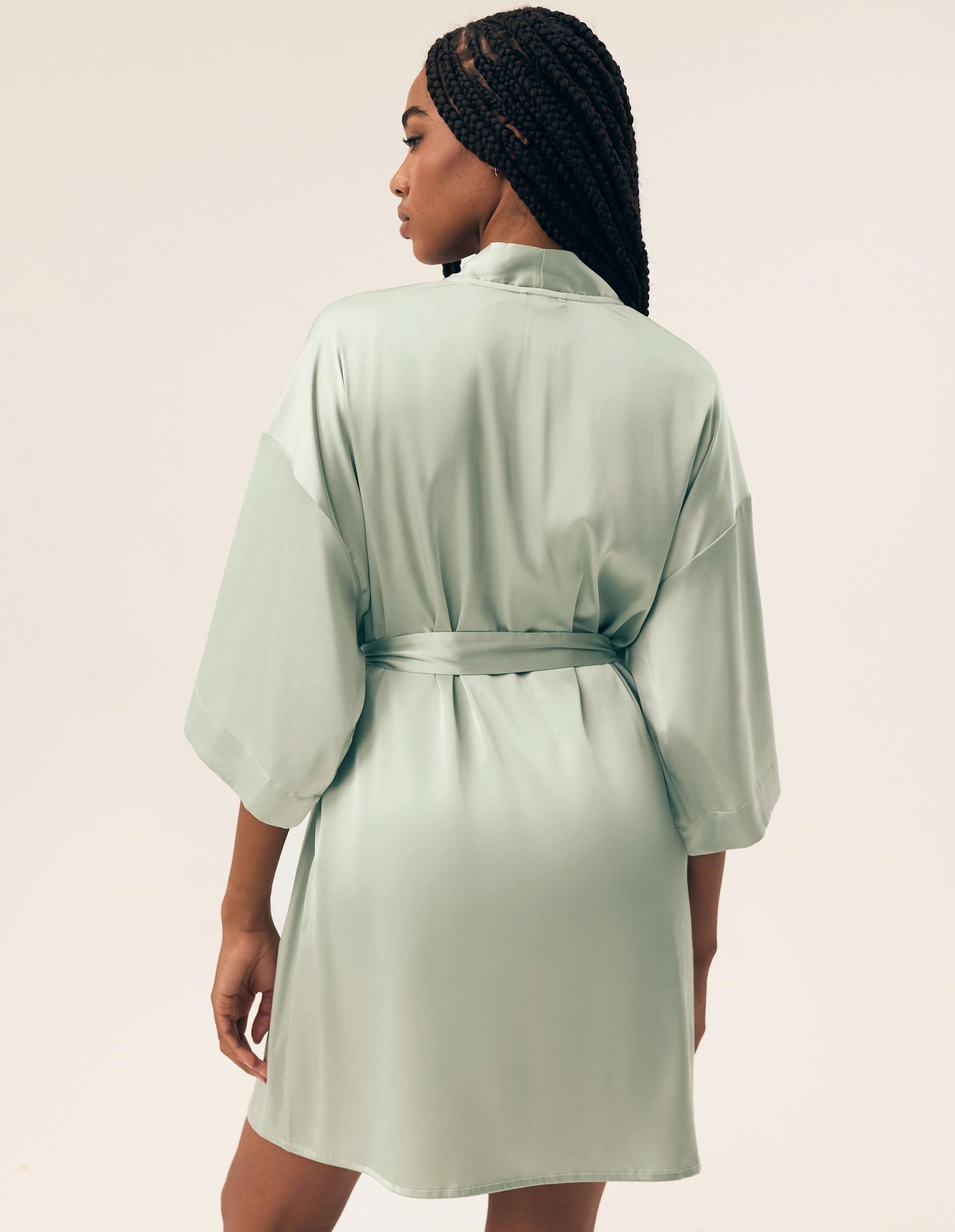 Robe Renne Green 5