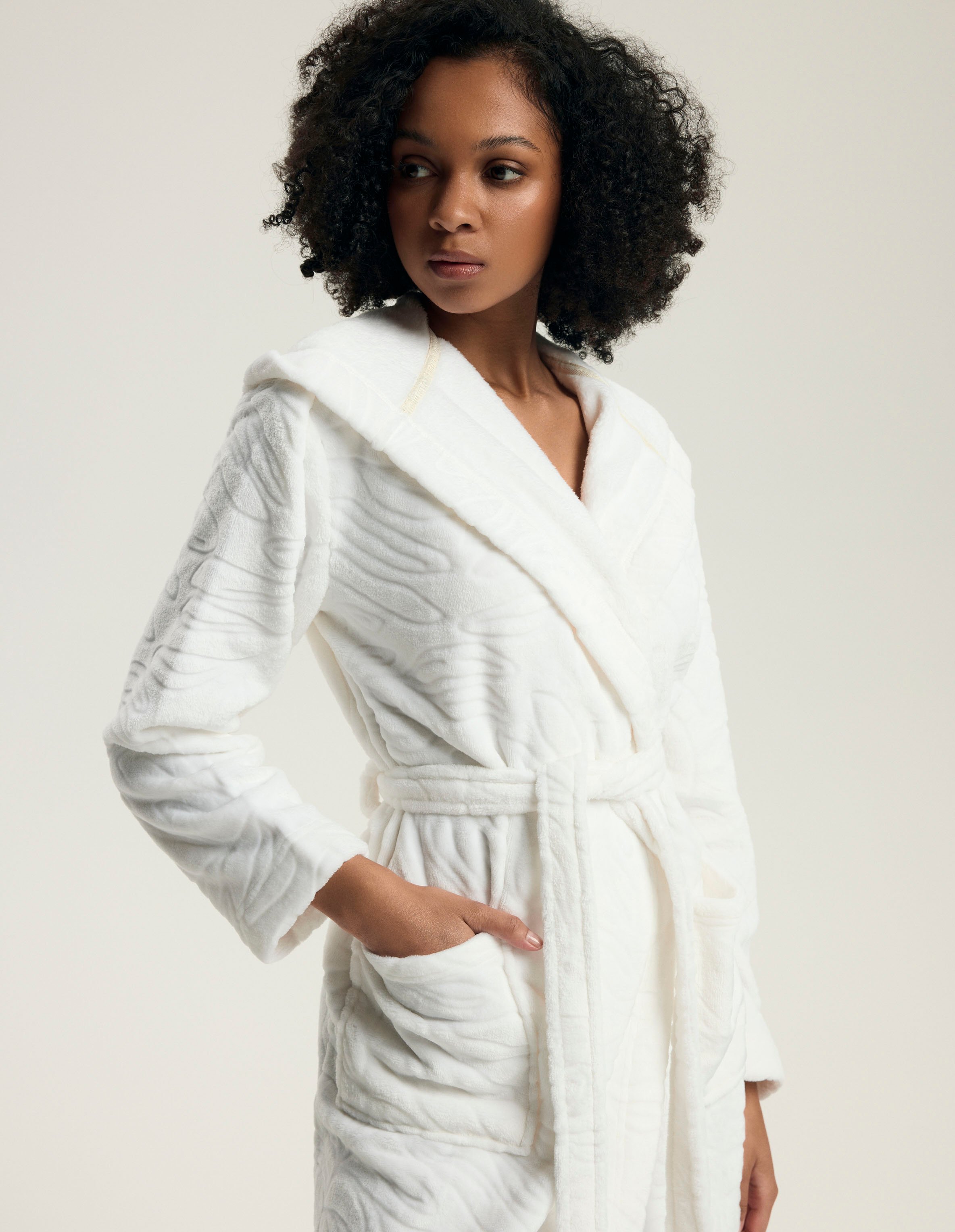 Robe Daryl 1