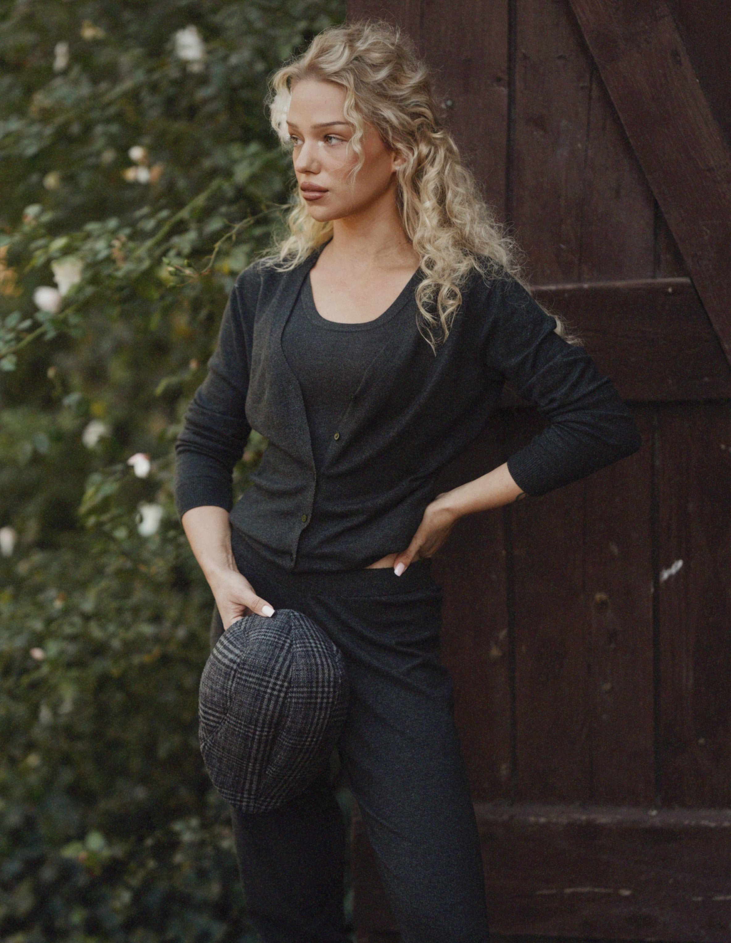 Three-Piece MISTY Set in Soft Viscose Knit 1
