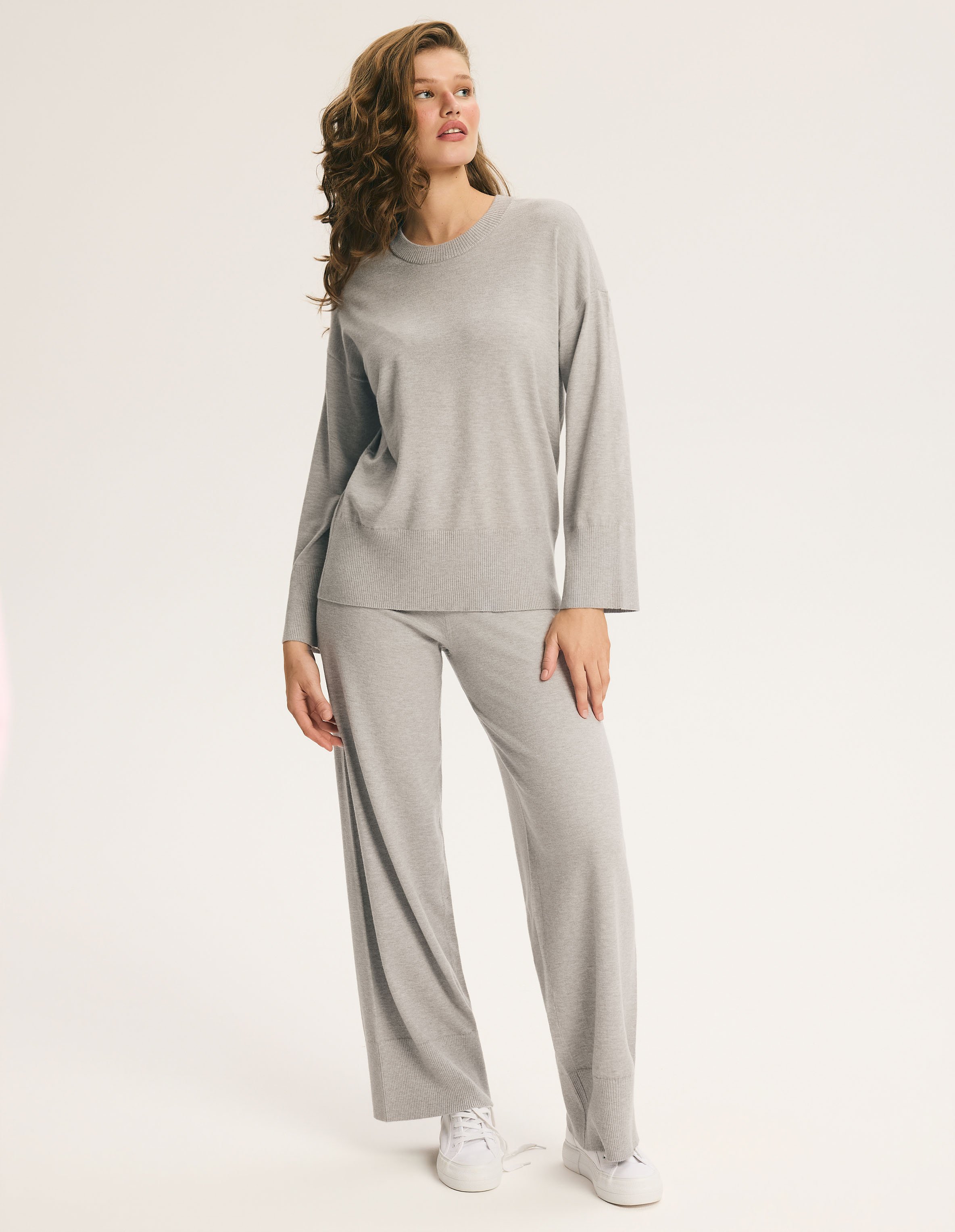 Simone Home Set in Soft Viscose Knit 1