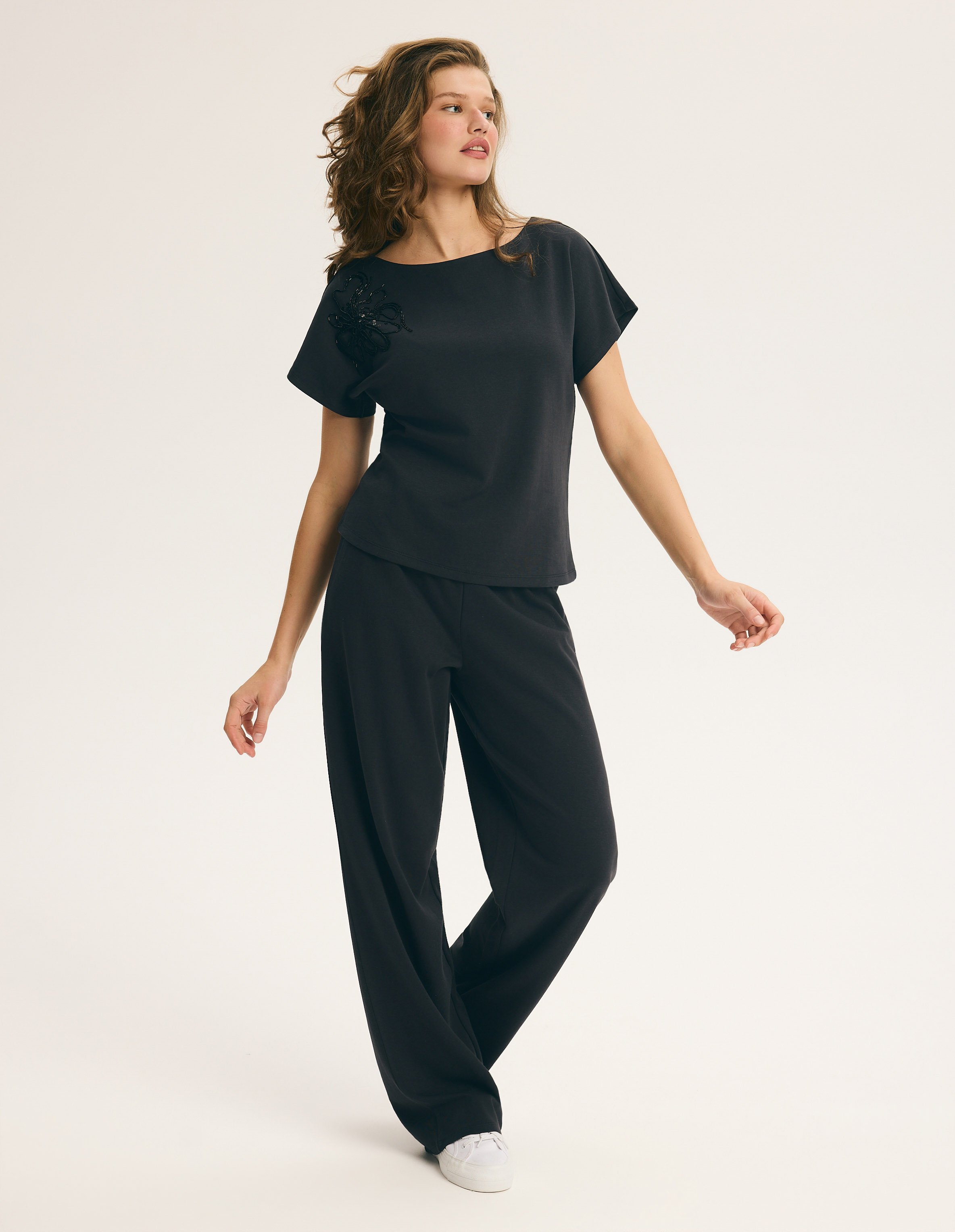 Long Pajamas MYSTIC Premium with Floral Appliqué 1