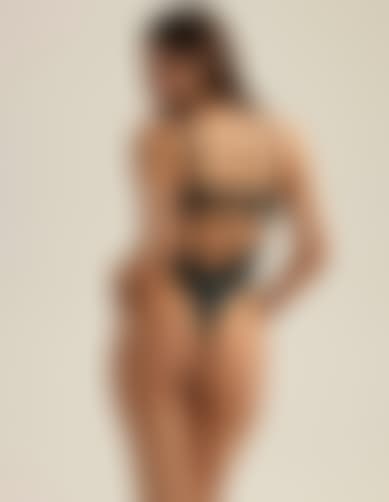 Body Womyn Black 4