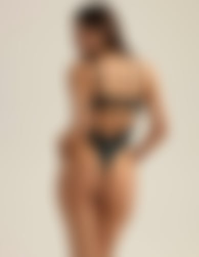 Body Womyn Black 4