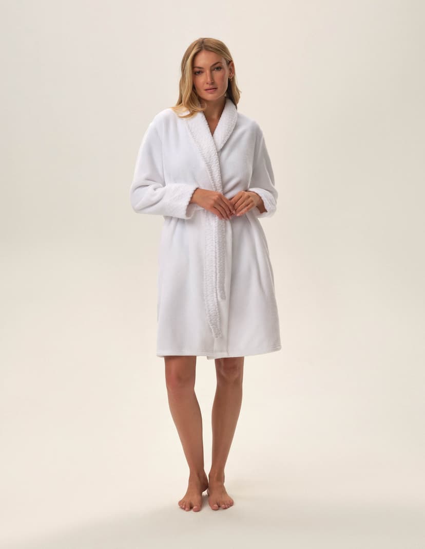 Robe Jolanda White 1