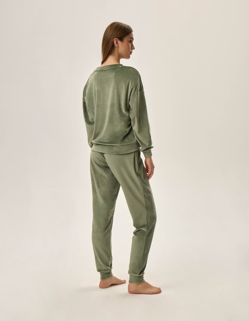 Welurowy dres Fain zielony 5