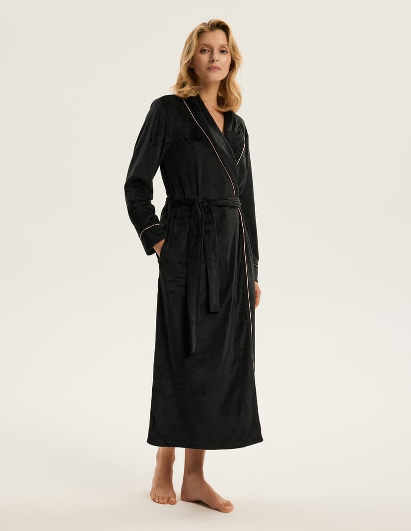 Robe Reva Black 6