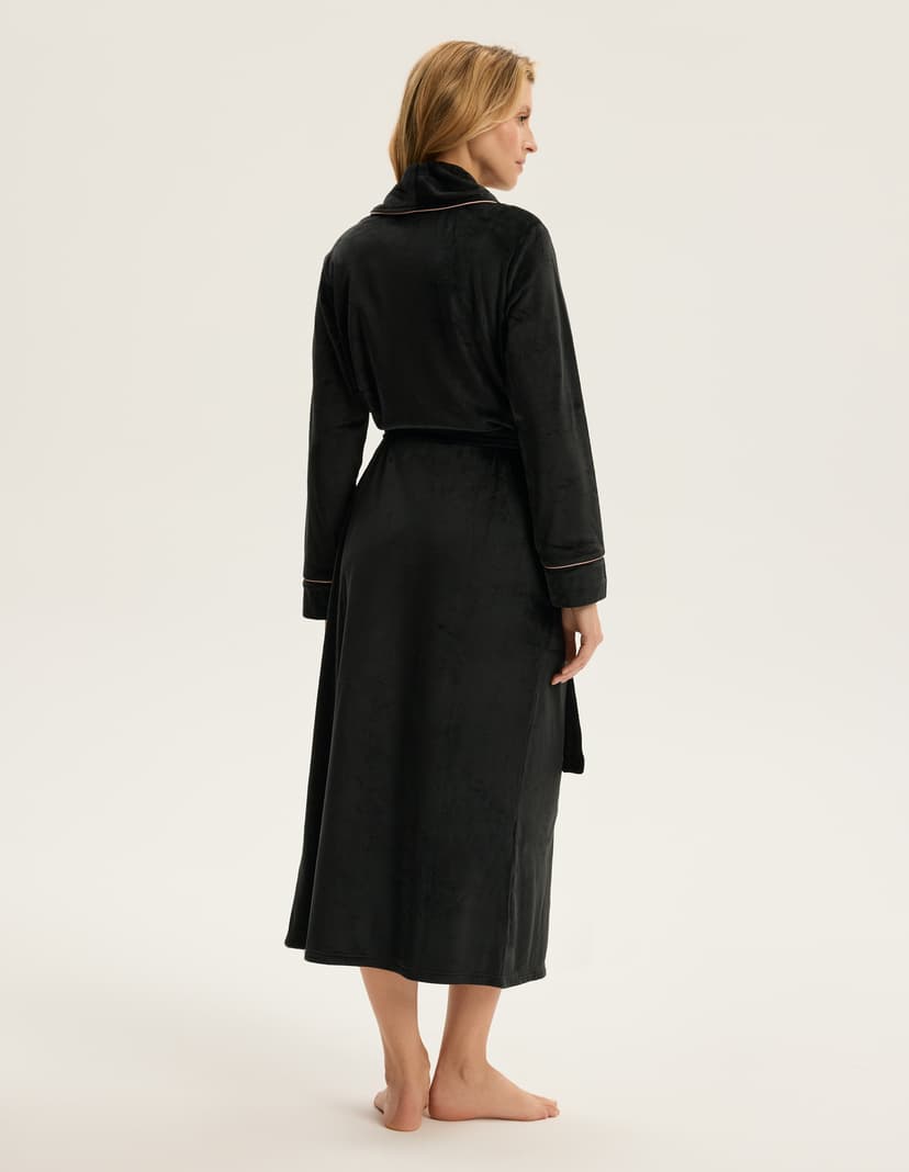 Robe Reva Black 3