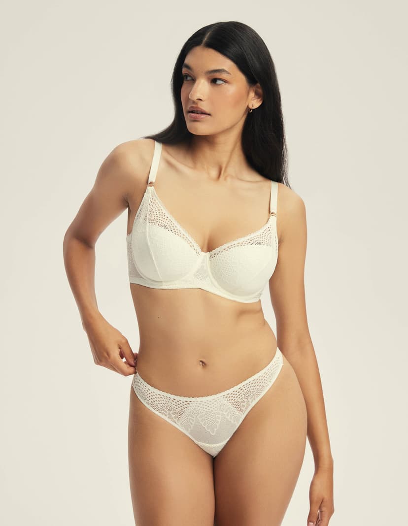 Thongs Marvela cream 1