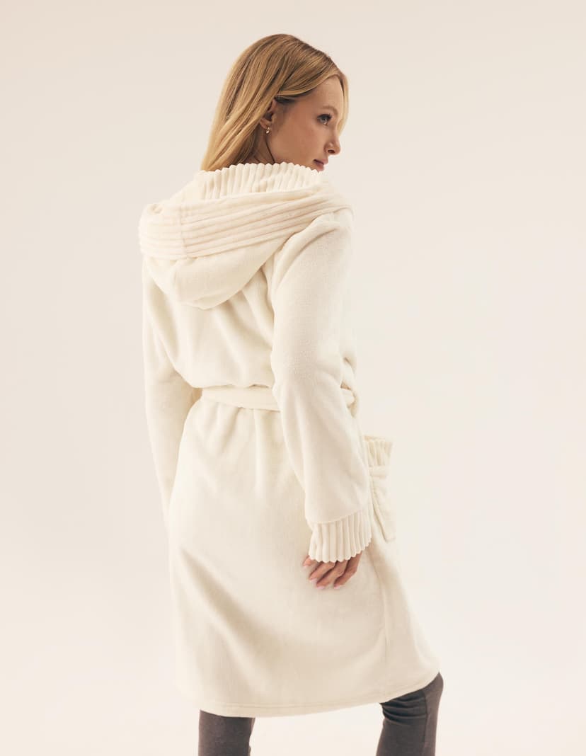 Robe Cairo cream 3