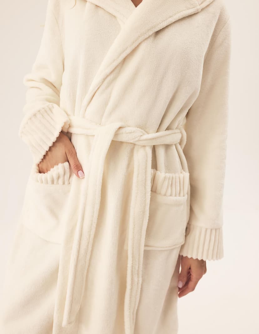 Robe Cairo cream 4