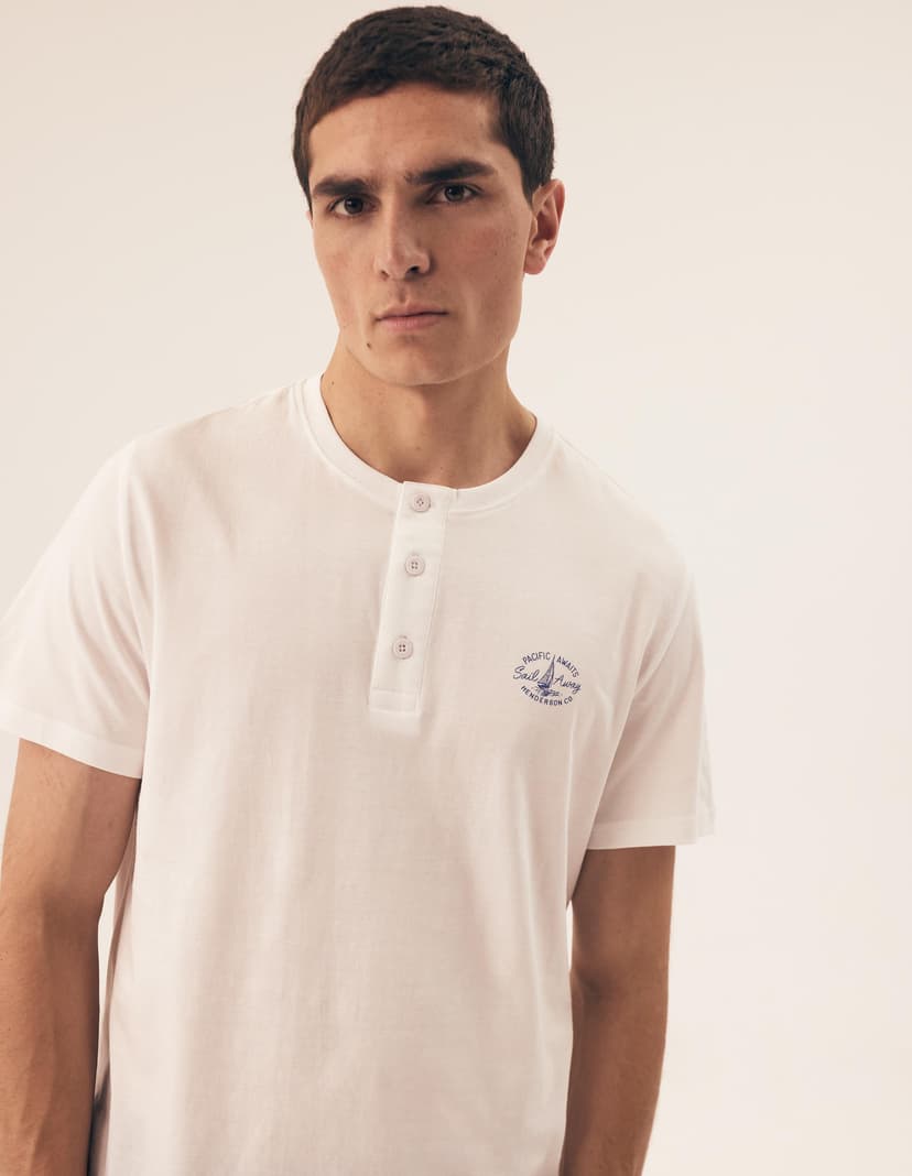 Pyjamas Dock White 2