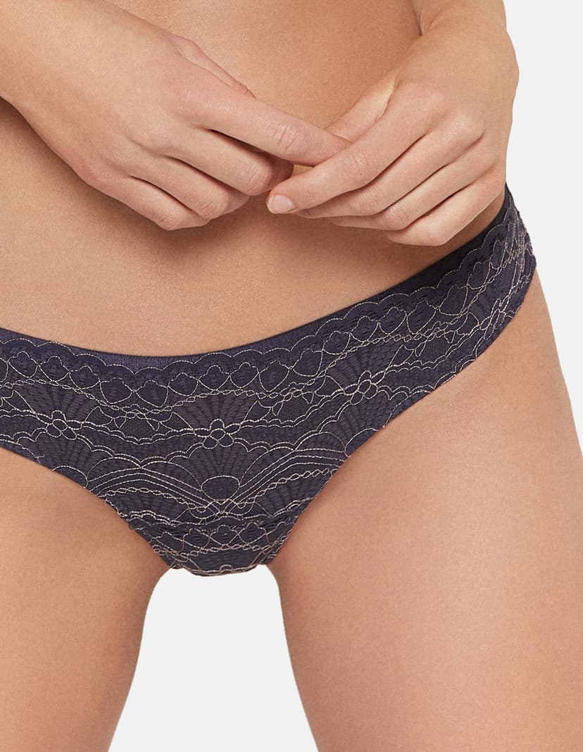 String Ellie Grau 3