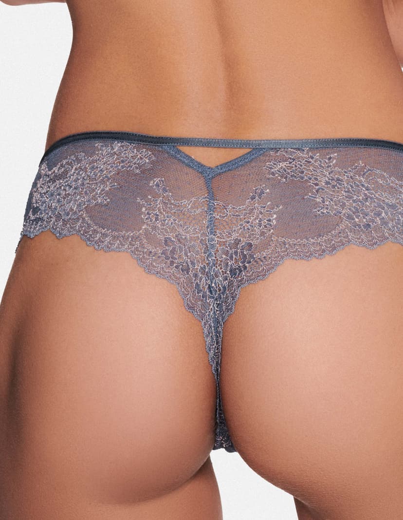 String Rhonda Grau 4