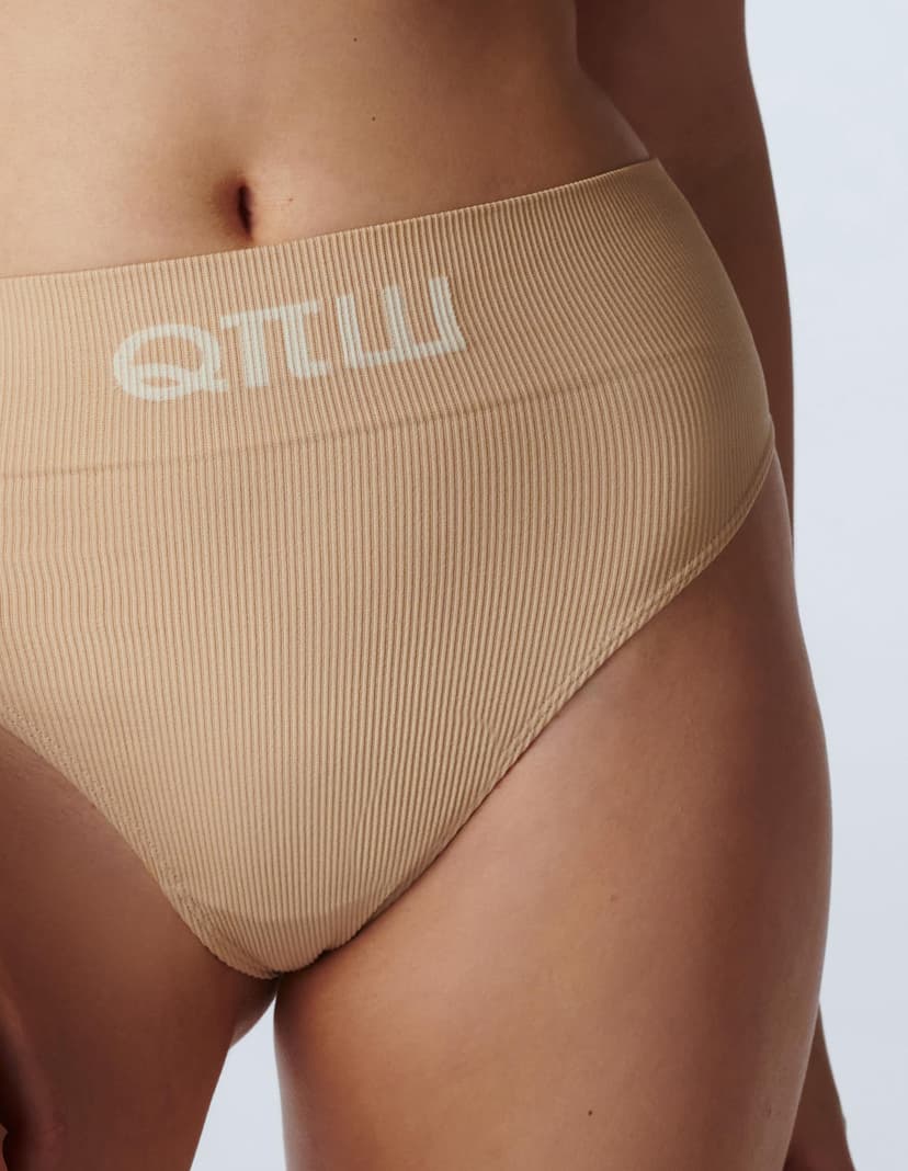 THONGS Capsule Beige 3