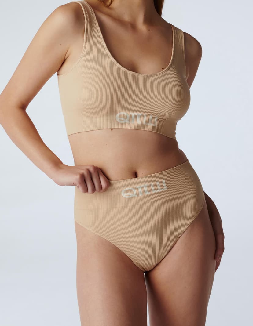 THONGS Capsule Beige 2