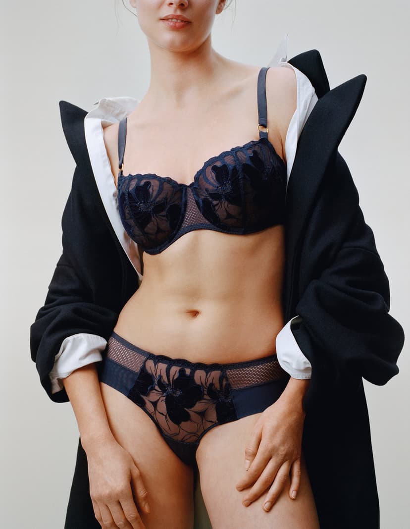 Balkonetka fleurs signature Chantelle granatowy 4
