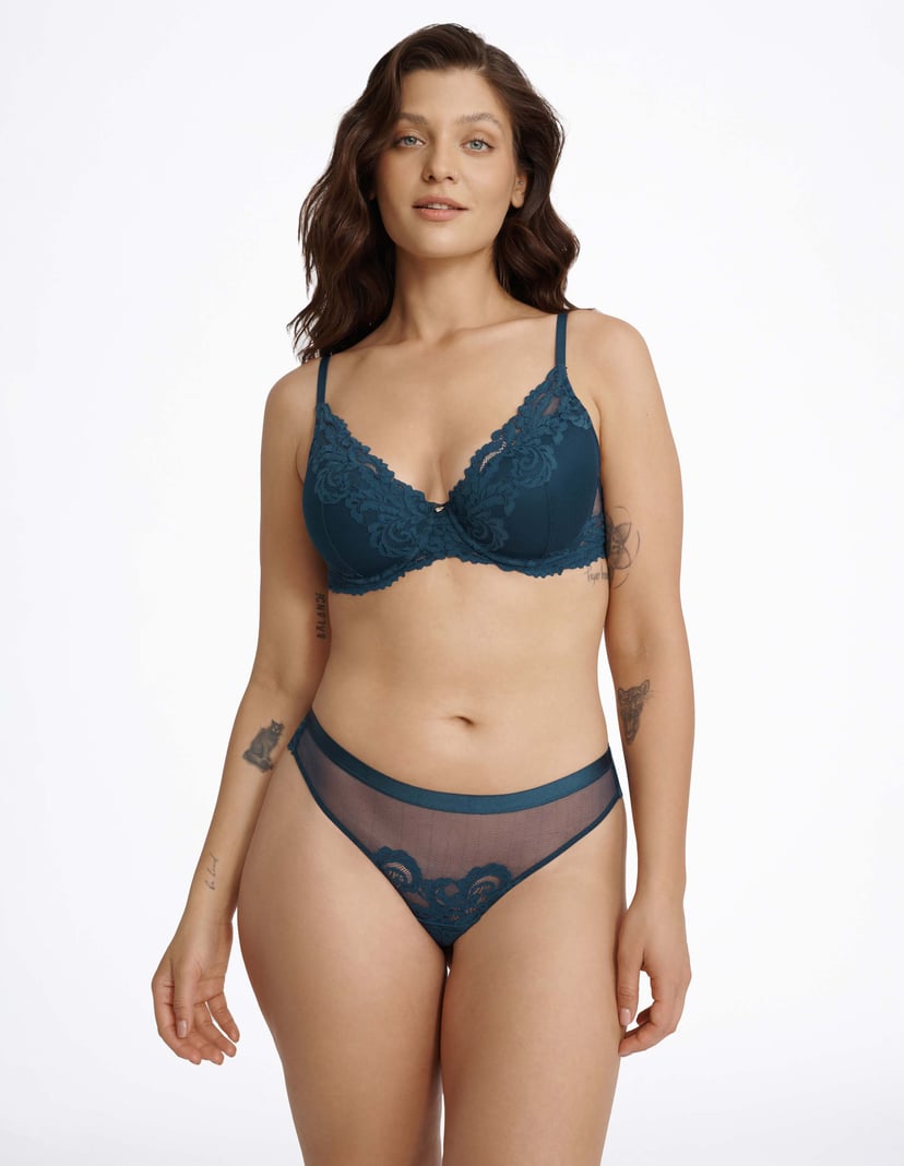 Thongs Lynn Green 5
