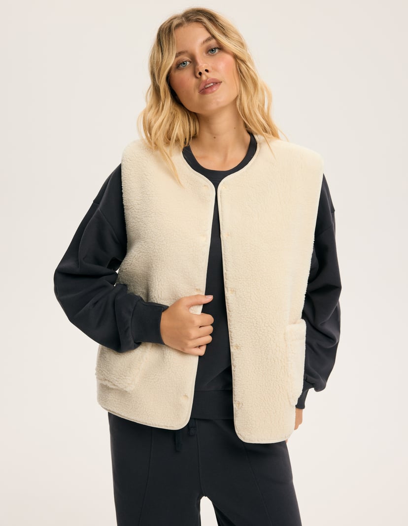 Vest Bloovii Sherpa cream 2