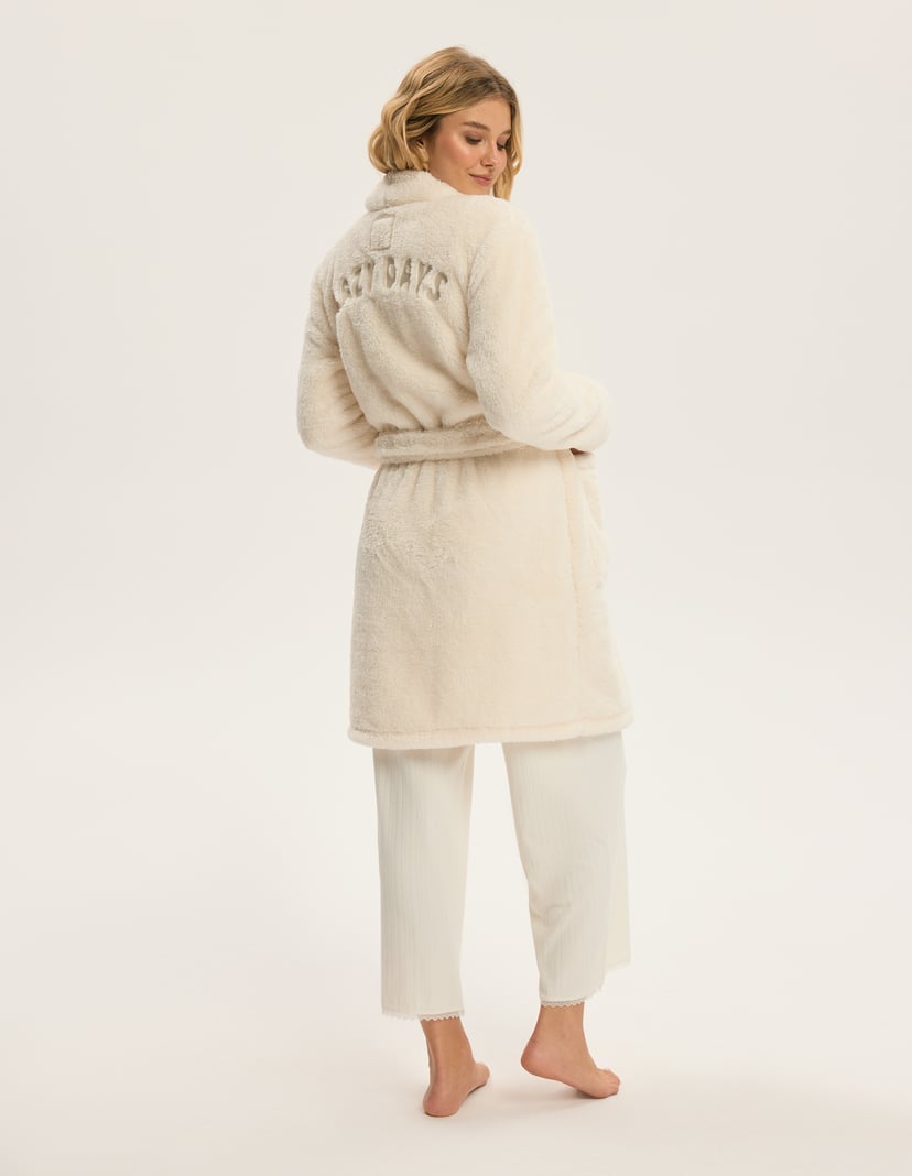 Robe Bloovii Quiet cream 8