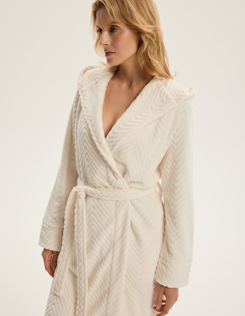 Robe Corsico cream 3