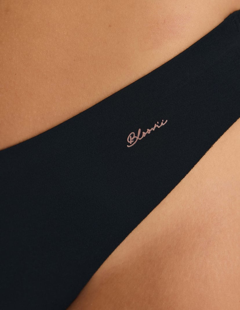 Seamless Cotton COZY Briefs Black 3
