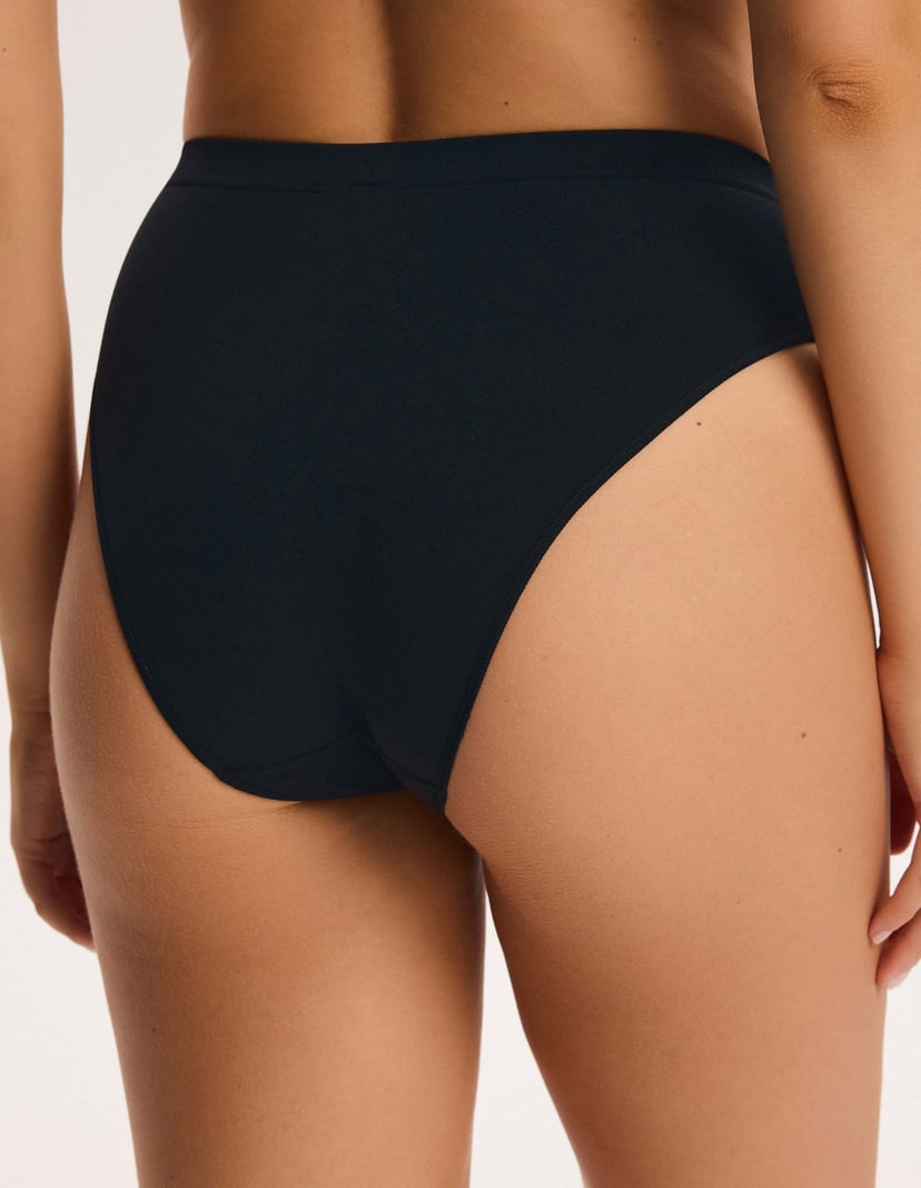 Seamless LESLI Briefs in Smooth Polyamide Black 4