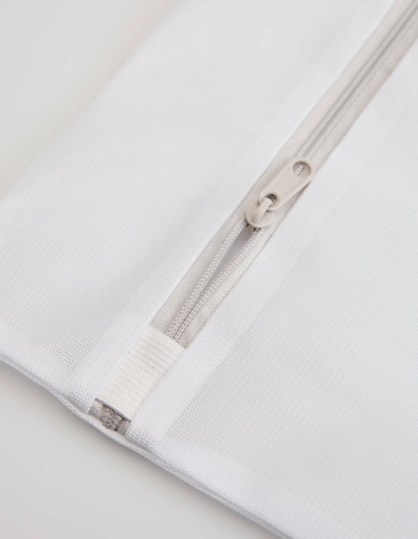 Laundry wash bag cream 2