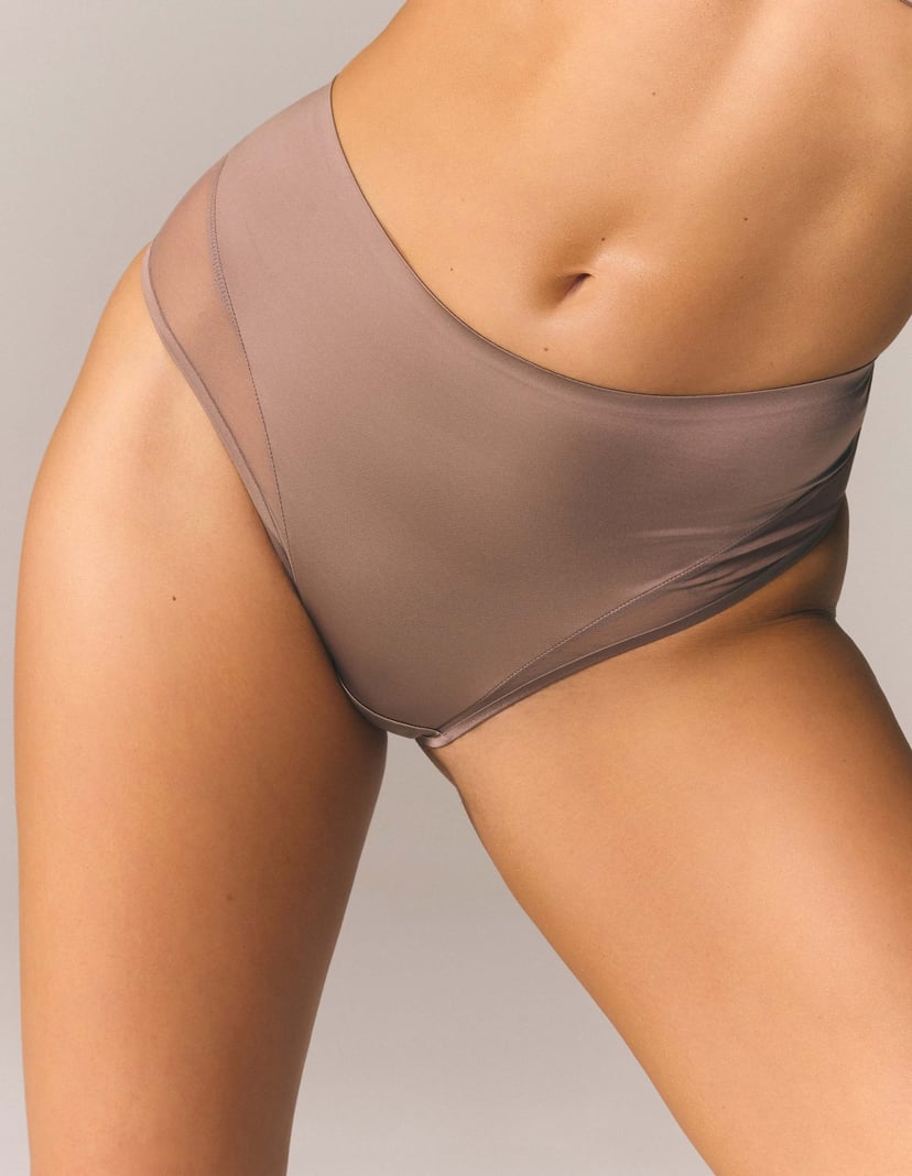 SEDUCE Burgundy Thongs with Laser-Cut Edges brown 2