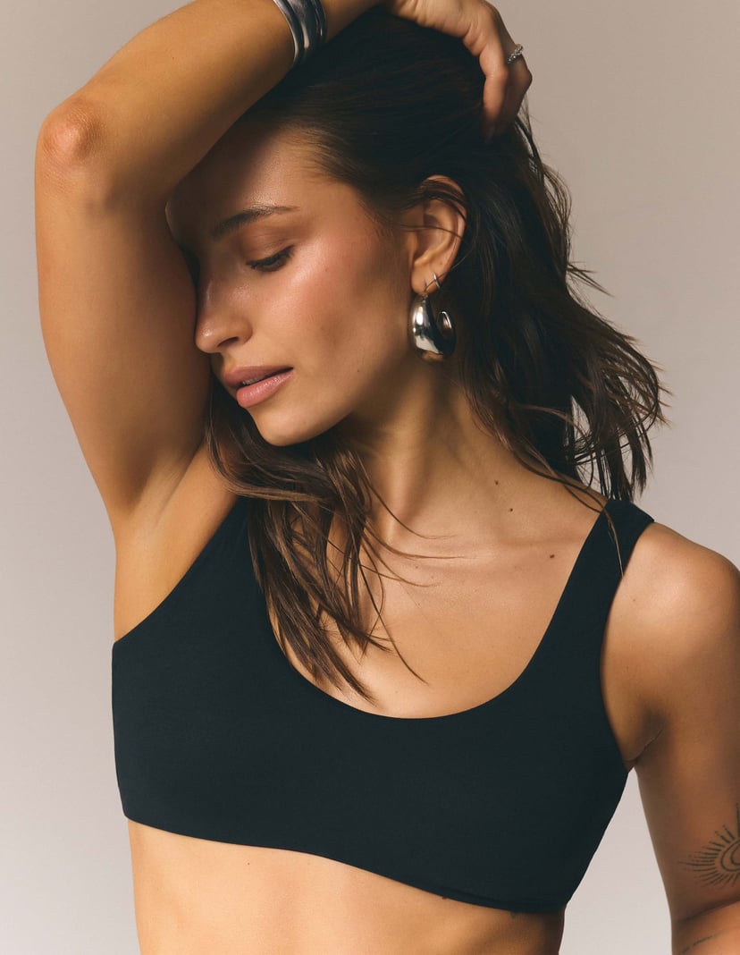 Signature Black Bra Top Without Underwire Under T-Shirt Black 2