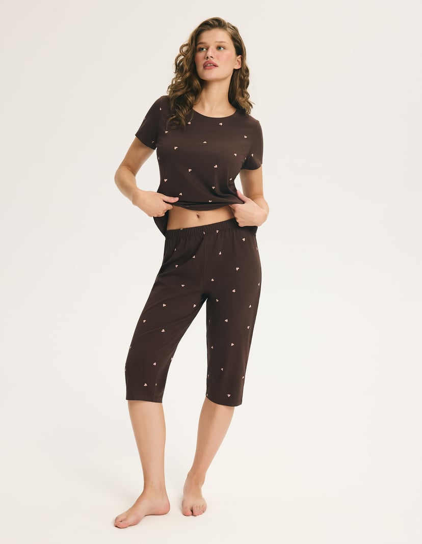 ASHY Pajamas with Capri Pants in Hearts brown 6