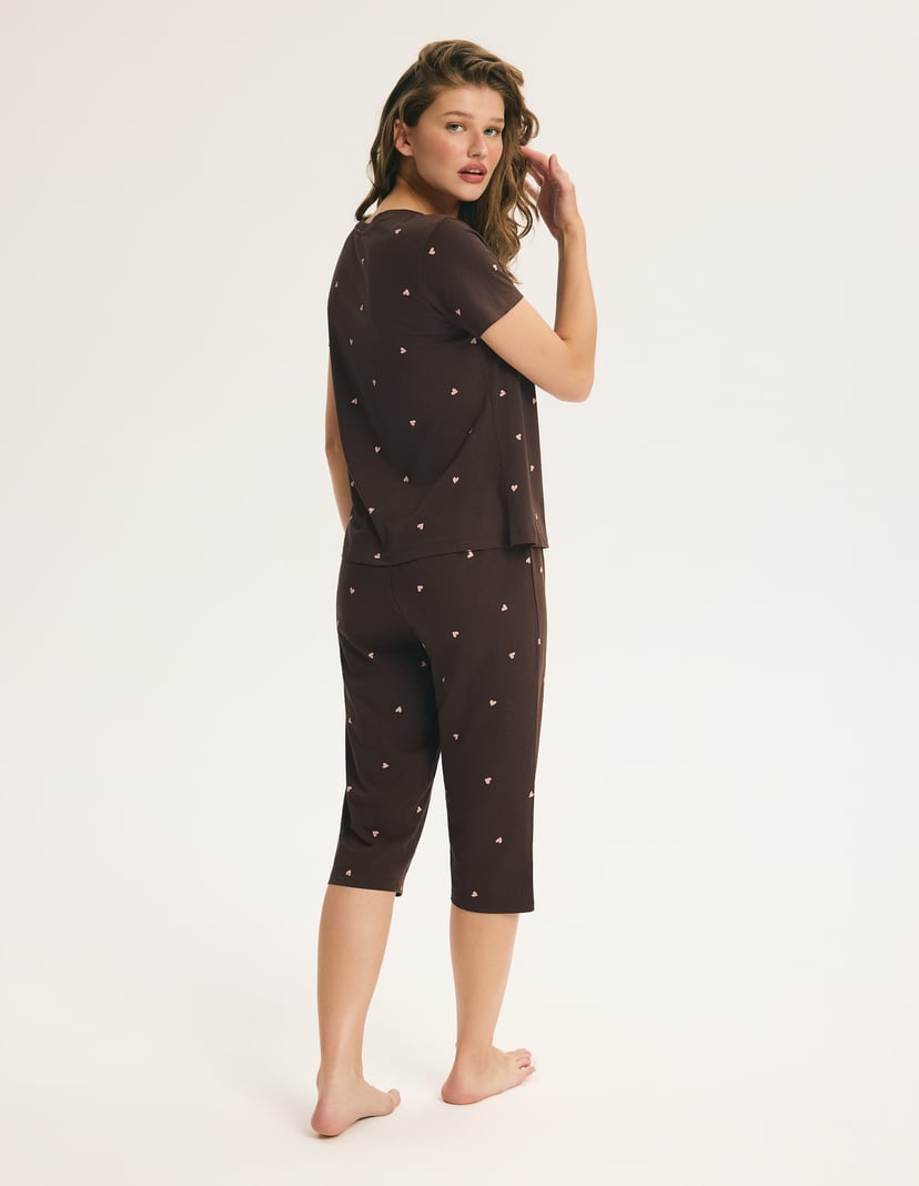 ASHY Pajamas with Capri Pants in Hearts brown 5