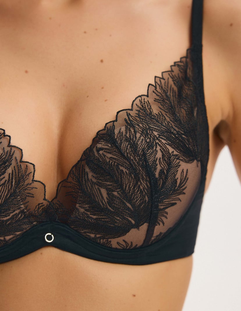 Push-Up Bra MIRAGE with Deep Neckline Black 3