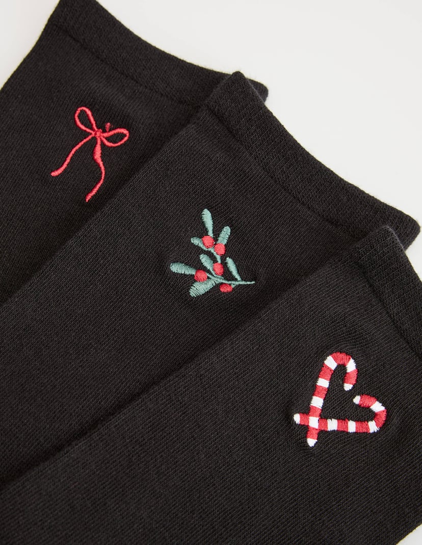 Three-Pack of Mistletoe Christmas Socks with Embroidery Multi 2