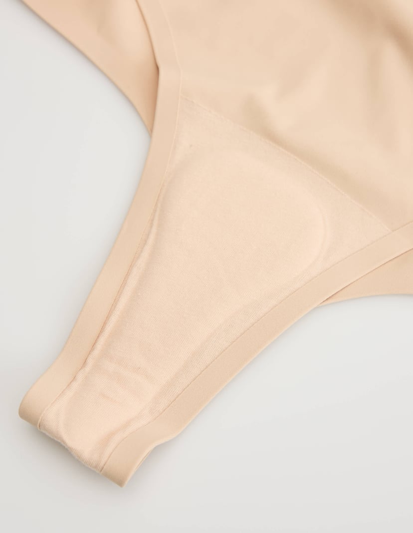 Béžové tanga SEAMLESS neviditelná pod oblečením Béžová 8