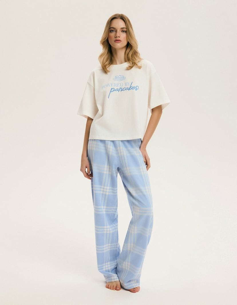 Bloovii Lazy Pajamas cream 2
