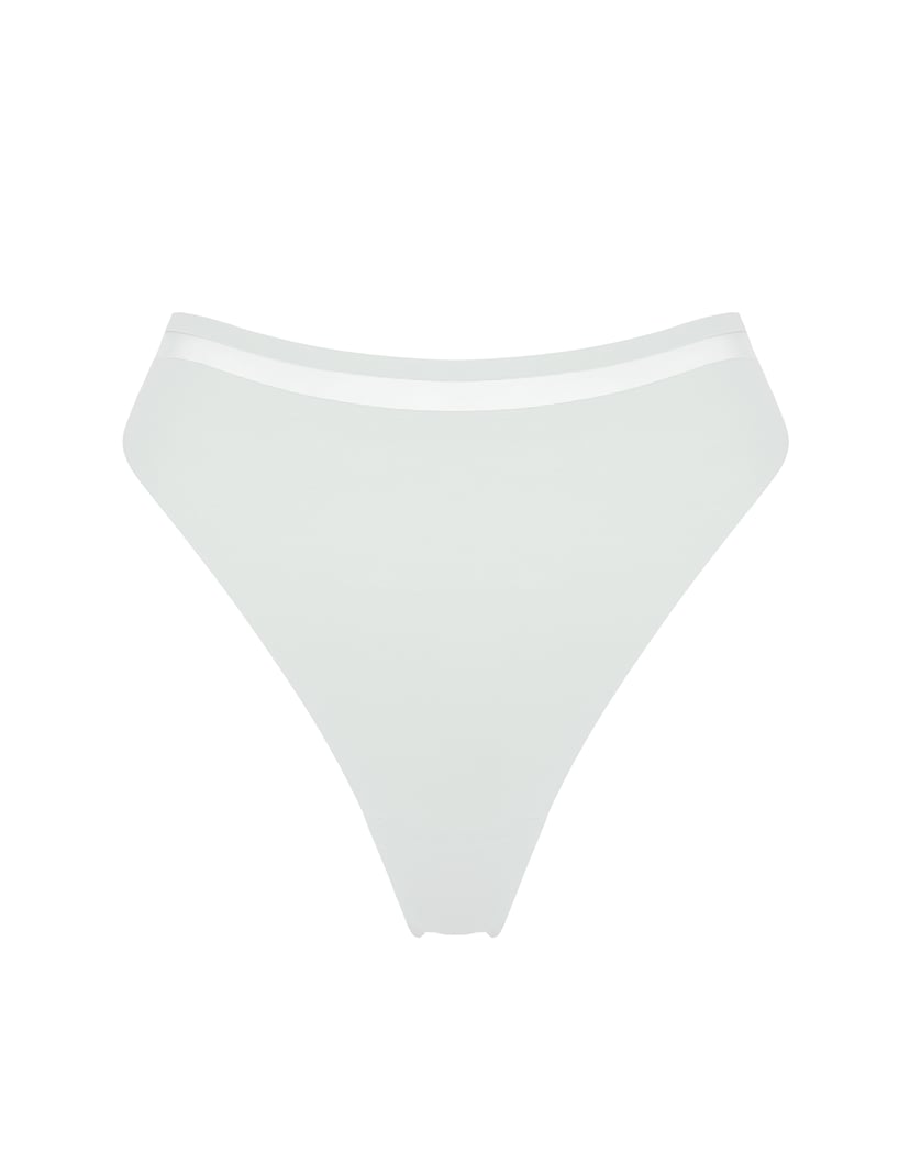 Basic Thongs cream 5