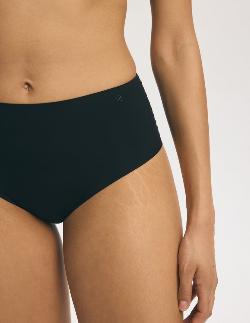 High-waisted panties Q2.03 Black 3